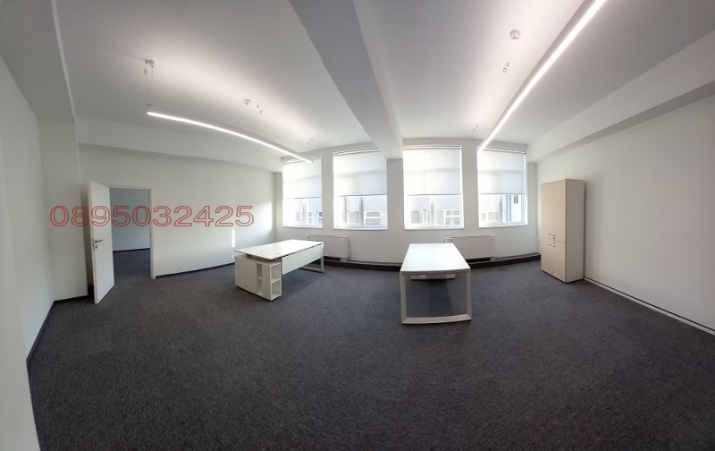 Дава под Наем ОФИС в град Варна, ЖП Гара - 61 кв.м / 990 € » 1 936.27 лв.
