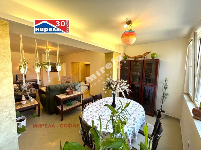 A louer  2 chambres Sofia , Lozenets , 110 m² | 46681178