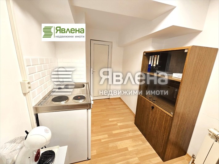 Do wynajęcia  Składowanie Sofia , Centar , 65 mkw | 54156658 - obraz [3]