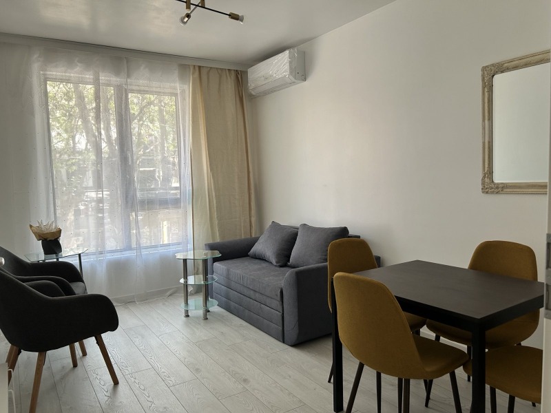 В оренду  1 спальня София , Център , 58 кв.м | 44517016