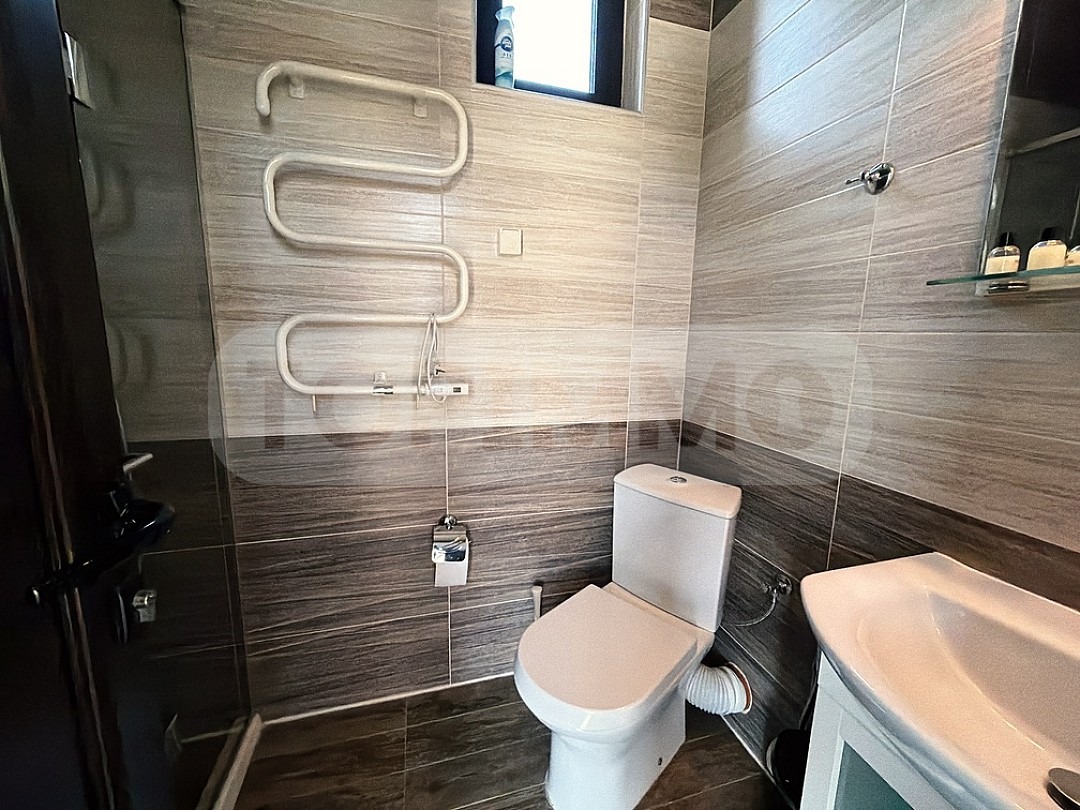 Дава под наем КЪЩА, гр. Варна, м-т Горна Трака, снимка 5 - Къщи - 55691541