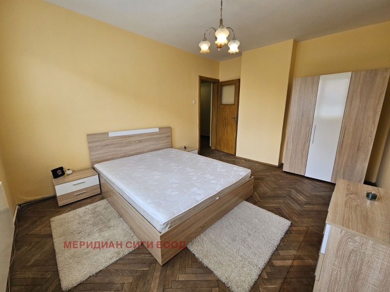Zu vermieten  1 Schlafzimmer Sofia , Zentar , 70 qm | 27850755 - Bild [4]