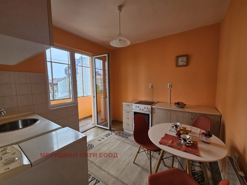 Zu vermieten  1 Schlafzimmer Sofia , Zentar , 70 qm | 27850755 - Bild [7]