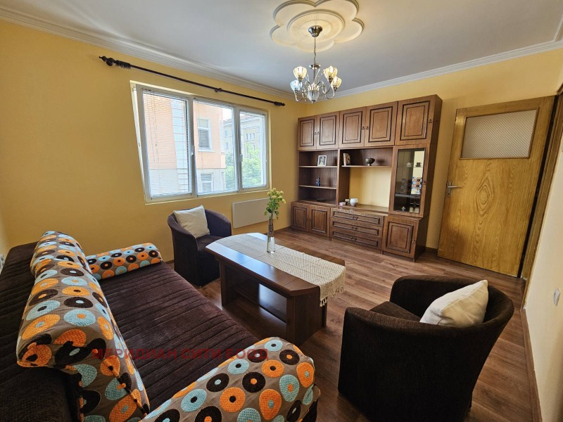 Zu vermieten  1 Schlafzimmer Sofia , Zentar , 70 qm | 27850755 - Bild [2]