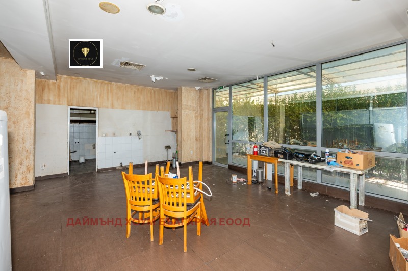 Дава под наем ЗАВЕДЕНИЕ, с. Труд, област Пловдив, снимка 4 - Заведения - 46905903