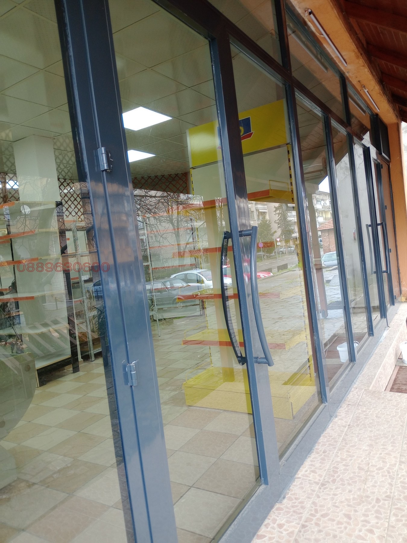 Дава под наем МАГАЗИН, гр. Първомай, област Пловдив, снимка 2 - Магазини - 54124141