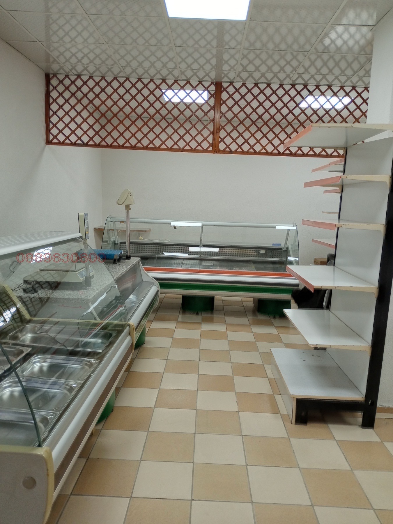 Дава под наем МАГАЗИН, гр. Първомай, област Пловдив, снимка 3 - Магазини - 54124141