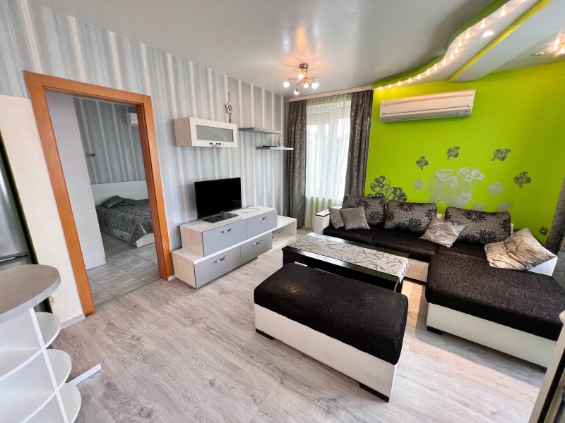 Zu vermieten  1 Schlafzimmer Plowdiw , Mladeschki Halm , 68 qm | 93813800 - Bild [2]