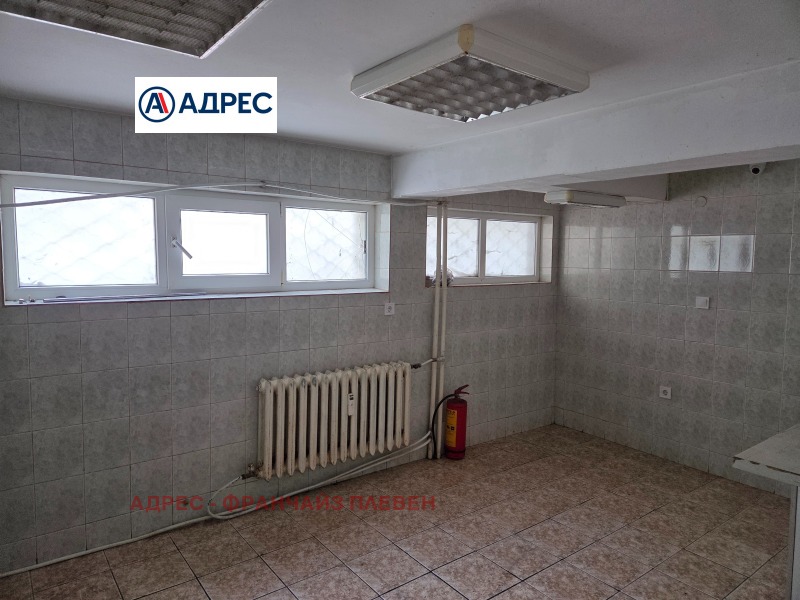 Дава под наем МАГАЗИН, гр. Враца, Център, снимка 2 - Магазини - 53536625