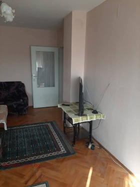 1 bedroom Vazrazhdane, Ruse 4