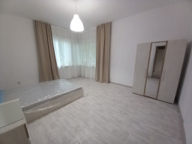 3 camere da letto Meditsinska akademiia, Sofia 1