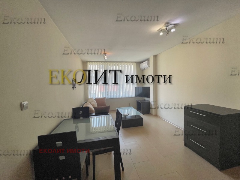 Zu vermieten  1 Schlafzimmer Sofia , Bakston , 73 qm | 86522610