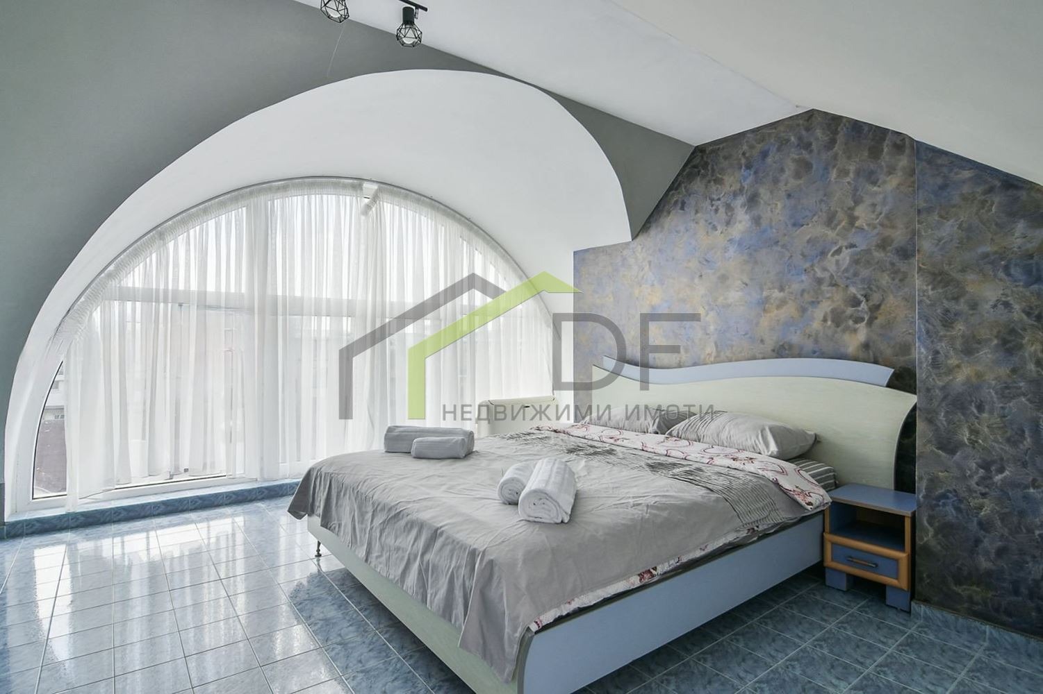 Дава под наем МНОГОСТАЕН, гр. Варна, ВИНС-Червен площад, снимка 4 - Апартаменти - 54191127