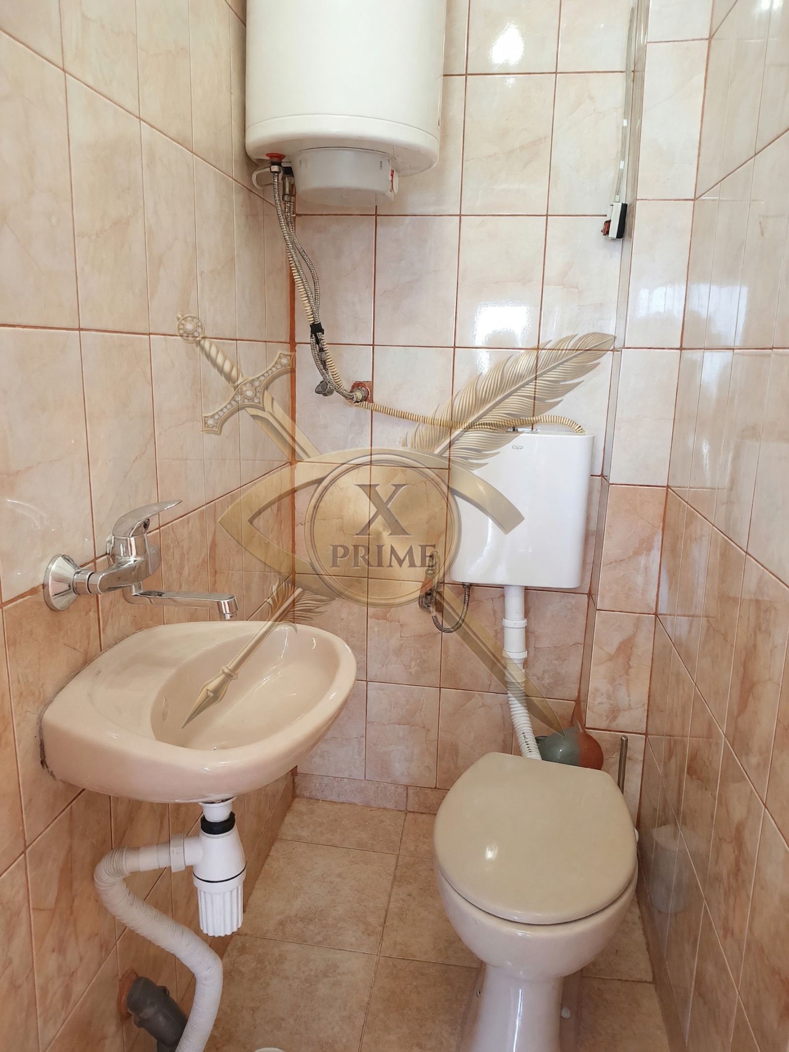 Дава под наем ЕТАЖ ОТ КЪЩА, гр. Варна, Бриз, снимка 6 - Етаж от къща - 56186751