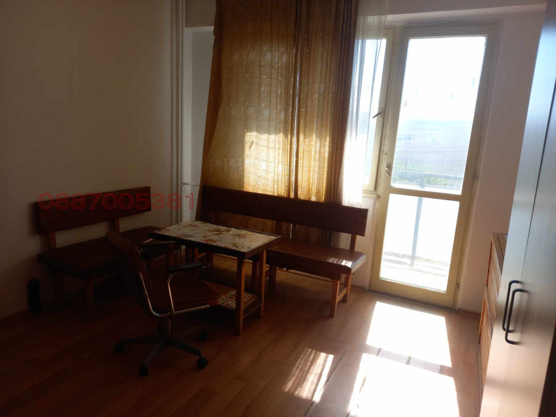 Дава под наем 2-СТАЕН, гр. Разград, Орел, снимка 5 - Апартаменти - 52900320