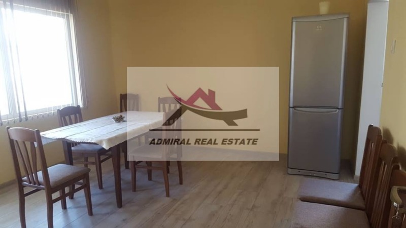 Do wynajęcia  Piętro domu Warna , Lewski 1 , 120 mkw | 12859178 - obraz [3]