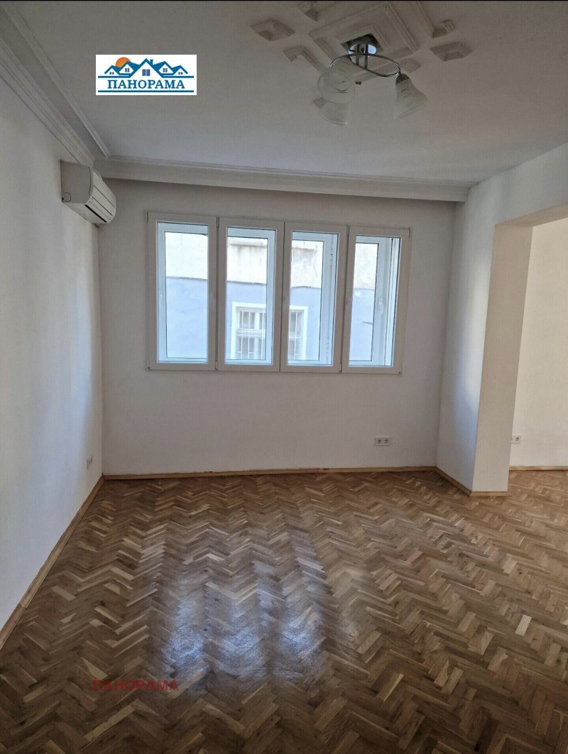 Para alugar  Escritório Plovdiv , Centar , 100 m² | 45674240