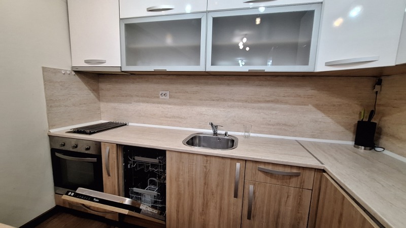 Zu vermieten  1 Schlafzimmer Sofia , Zentar , 60 qm | 76784395 - Bild [3]