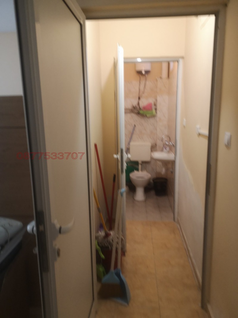 Дава под наем МАГАЗИН, гр. Велико Търново, Център, снимка 9 - Магазини - 52784666