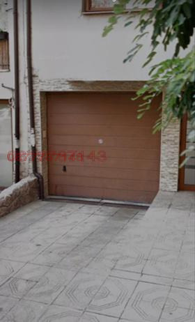 ГАРАЖ, ПАРКОМЯСТО, 15 m2