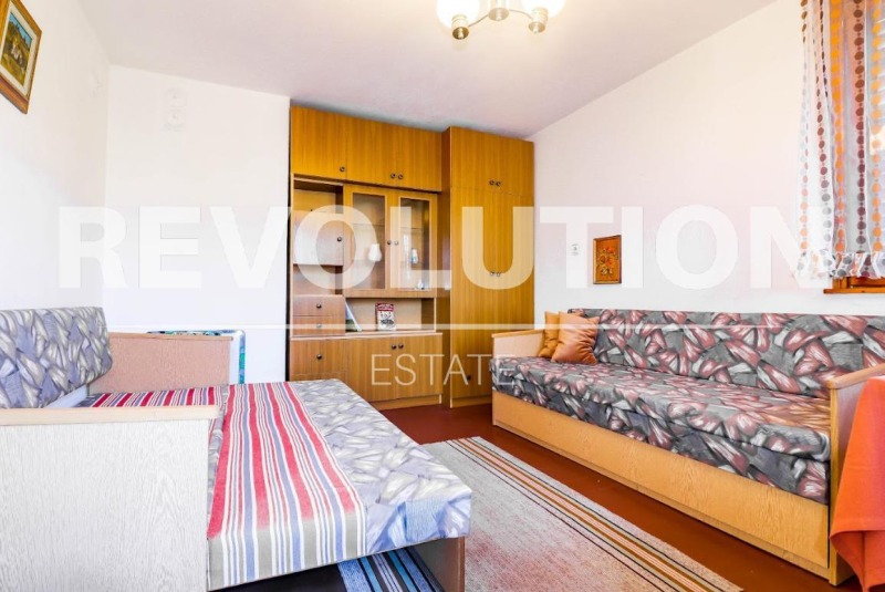 Дава под нем  Къща, град Варна, Левски 1 •  425 EUR • ID 72893627 — holmes.bg - [1] 