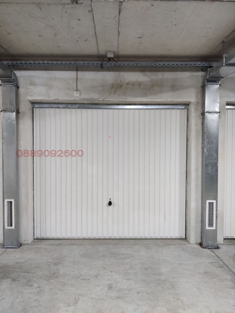 Da affittare  Box auto Sofia , Liulin 10 , 17 mq | 34952680 - Immagine [2]