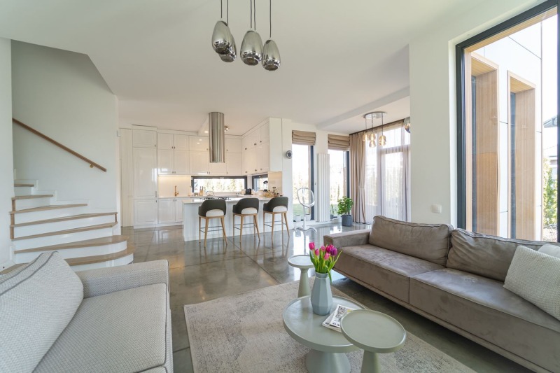 Дава под наем КЪЩА, гр. София, Драгалевци