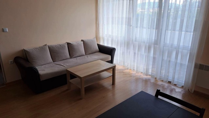 Дава под нем  2-стаен, град София, Люлин 1 •  400 EUR • ID 20281387 — holmes.bg - [1] 