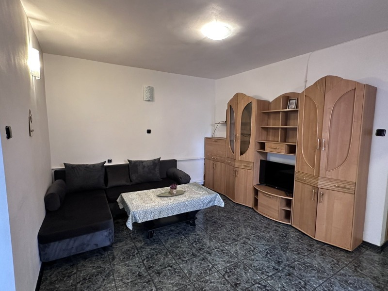 En renta  2 dormitorios Sofia , Lyulin 8 , 70 metros cuadrados | 41852817 - imagen [2]