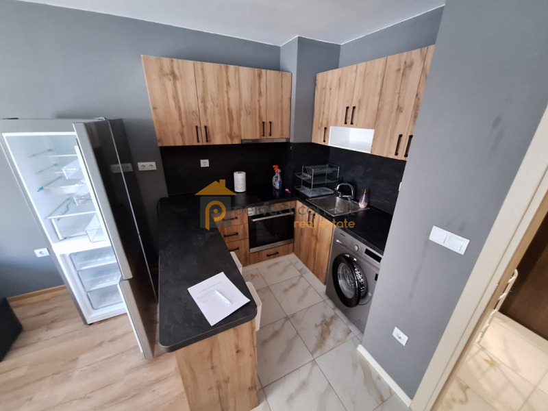 Zu vermieten  1 Schlafzimmer Plowdiw , Kjutschuk Parisch , 65 qm | 11559983 - Bild [2]