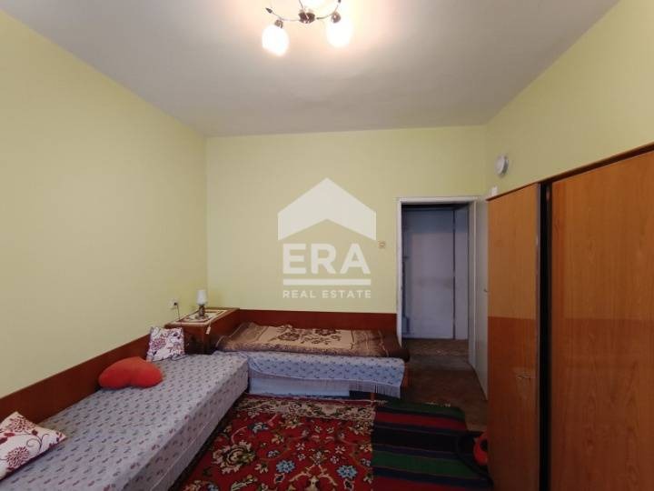 För uthyrning  1 sovrum Varna , Tjataldja , 60 kvm | 48555254 - bild [2]
