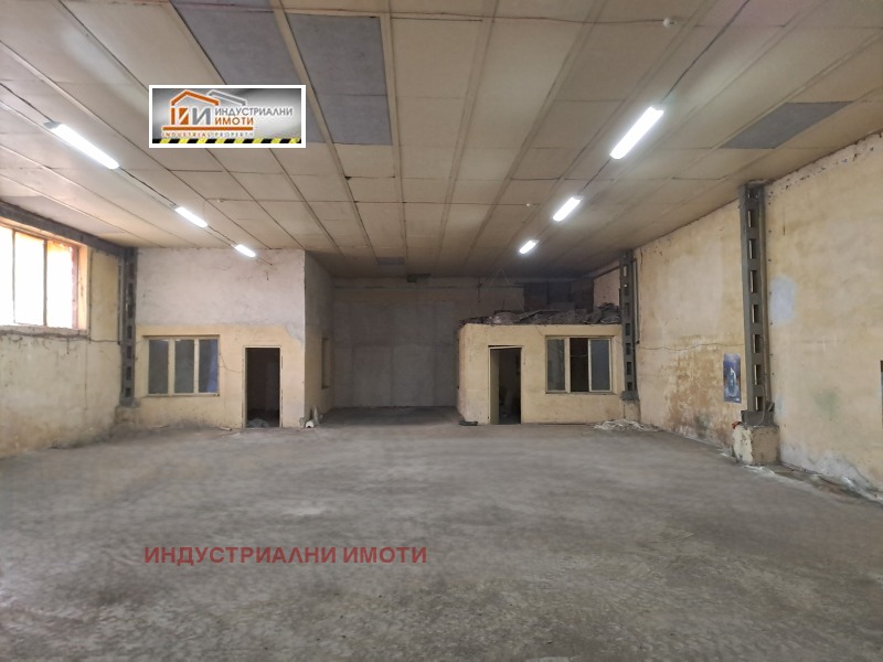 Do wynajęcia  Budynek przemysłowy Plowdiw , Industrialna zona - Sewer , 1040 mkw | 90684503