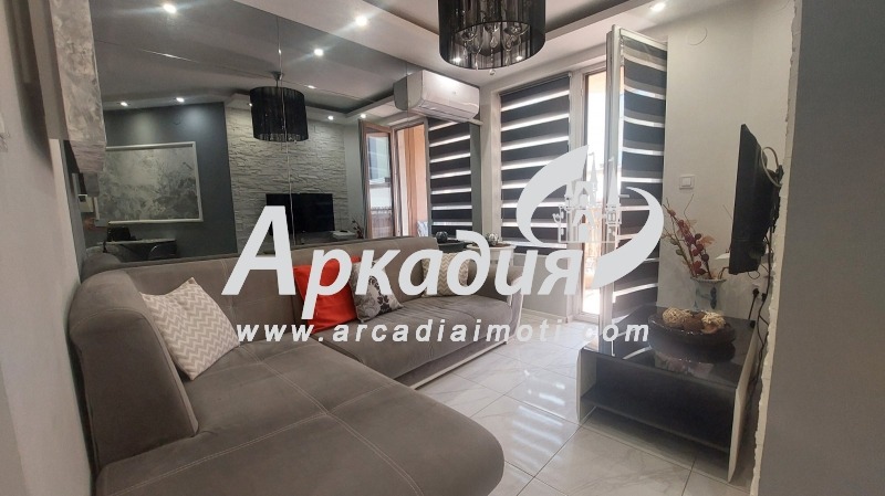 Te huur  1 slaapkamer Plovdiv , Tsentar , 50 m² | 20300763