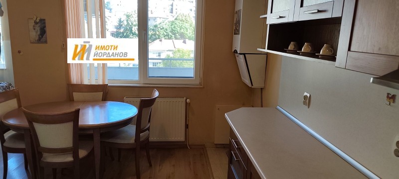 Дава под наем 2-СТАЕН, гр. Велико Търново, Център, снимка 11 - Апартаменти - 52873604