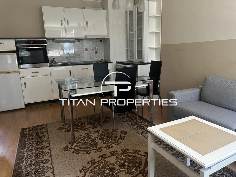 A louer  1 chambre Plovdiv , Sadiiski , 50 m² | 41770058