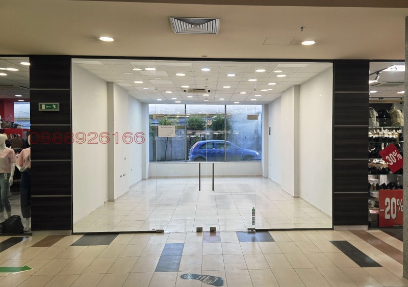 Дава под наем МАГАЗИН, гр. Плевен, Идеален център