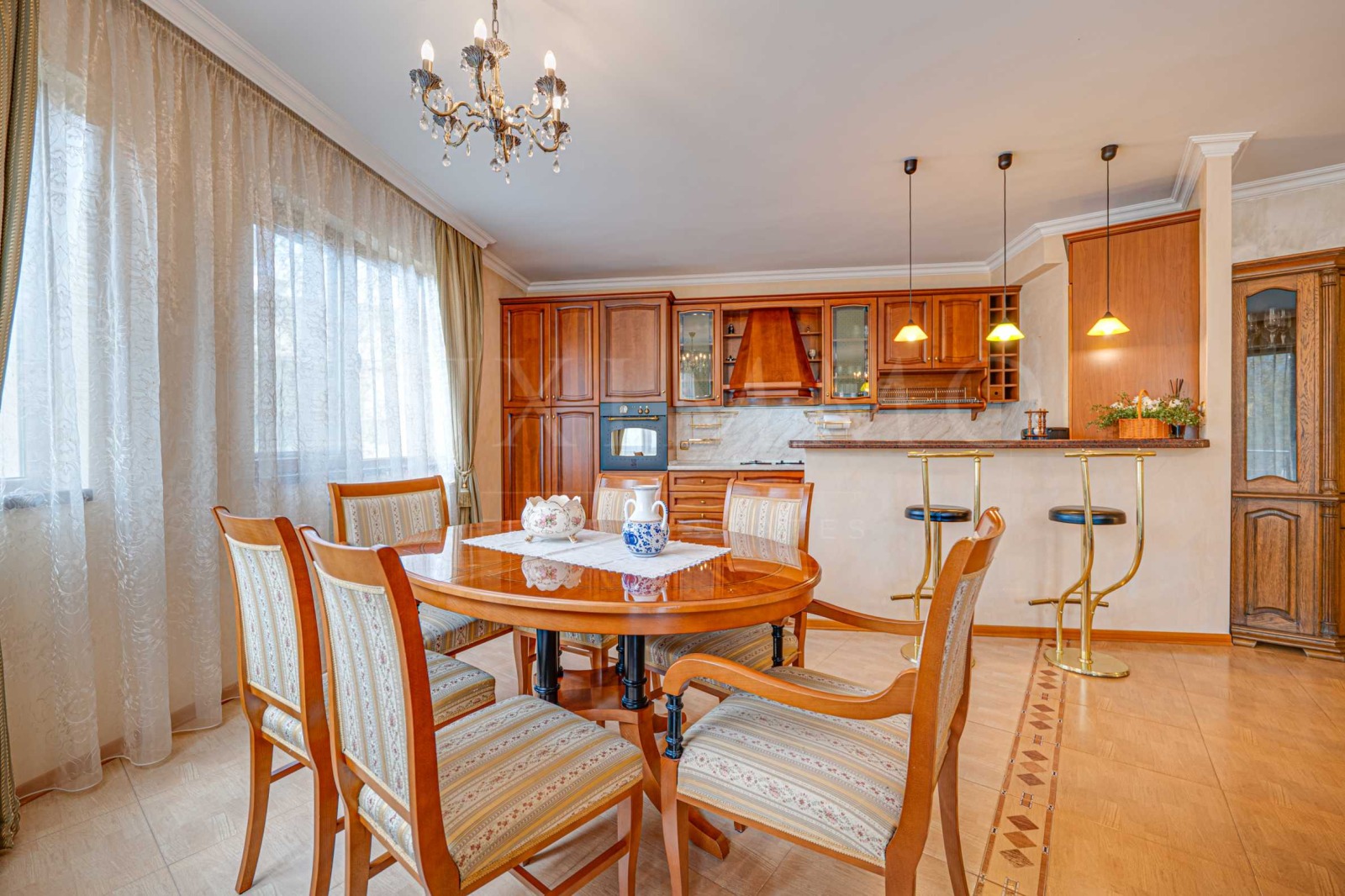 Дава под наем 3-СТАЕН, гр. София, Витоша, снимка 3 - Апартаменти - 54300162