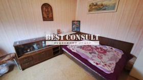 1 chambre Chirok tsentar, Rouse 6