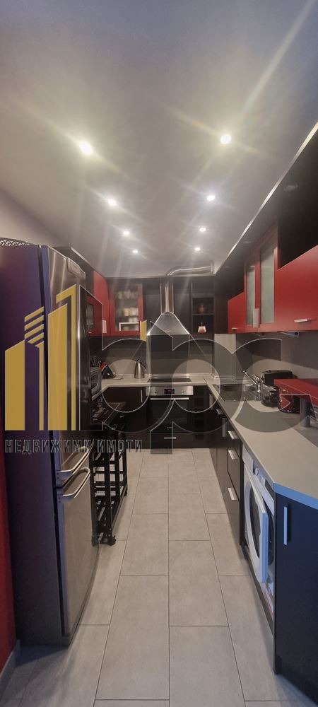Zu vermieten  2 Schlafzimmer Sofia , Musageniza , 103 qm | 68634364 - Bild [5]