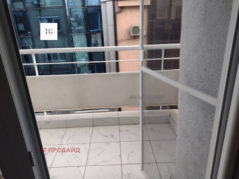 Дава под наем 3-СТАЕН, гр. Бургас, Център, снимка 2 - Апартаменти - 53461521