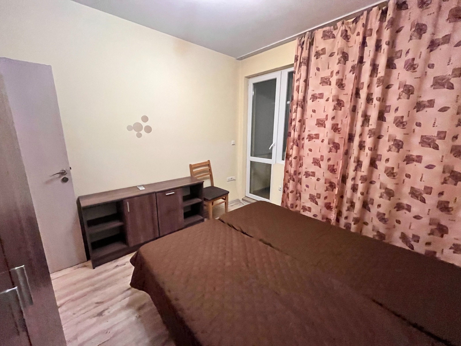 Дава под наем 3-СТАЕН, гр. Варна, Погреби, снимка 6 - Апартаменти - 53866076