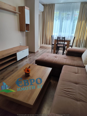 1 chambre Opaltchenski, Stara Zagora 1