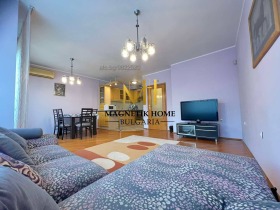 2 slaapkamers Tsentar, Burgas 1