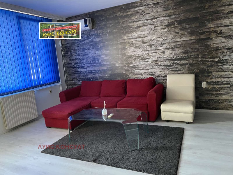 В аренду  1 спальня Монтана , Идеален център , 76 кв.м | 54009098