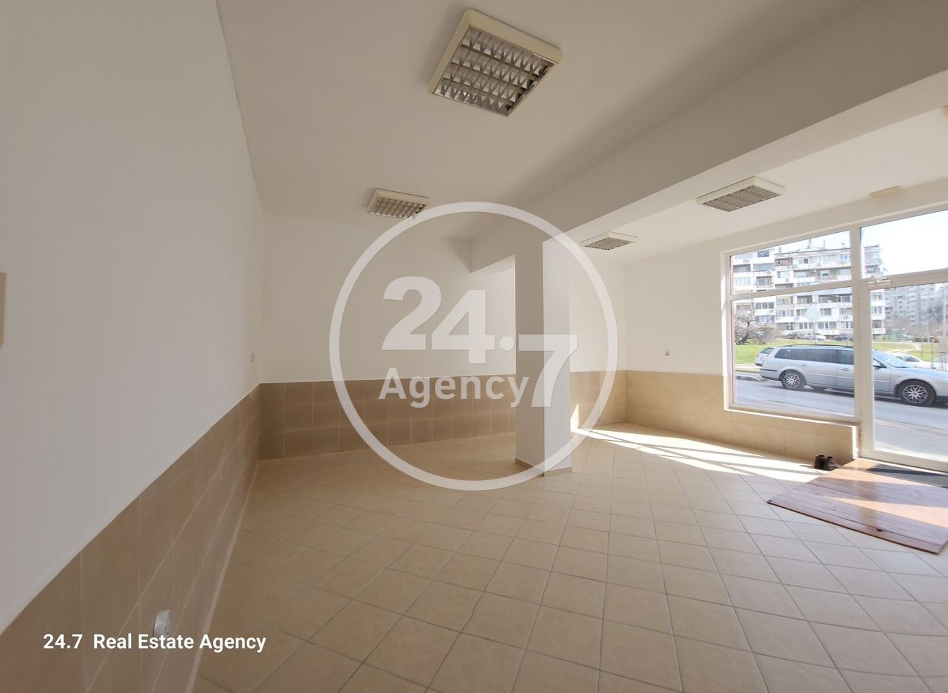 Дава под наем МАГАЗИН, гр. Варна, Владислав Варненчик 1, снимка 7 - Магазини - 53944232