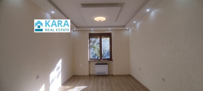 Дава под наем 3-СТАЕН, гр. Кърджали, Център, снимка 2 - Апартаменти - 55360876
