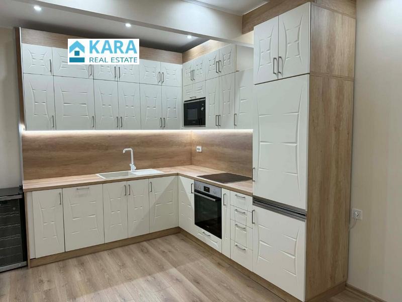 Дава под наем 3-СТАЕН, гр. Кърджали, Център