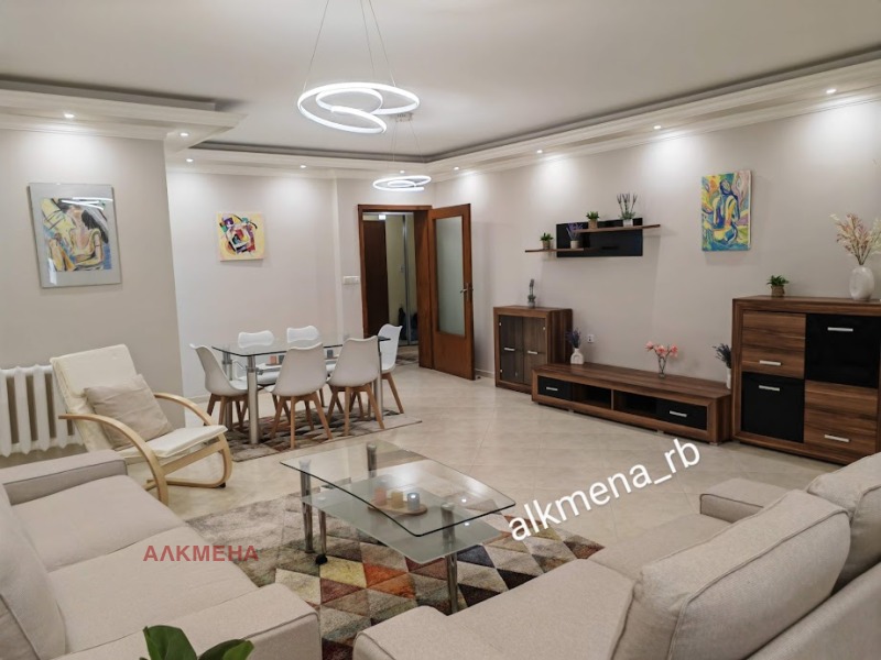 K pronájmu  2 ložnice Sofia , Borovo , 130 m2 | 60194543