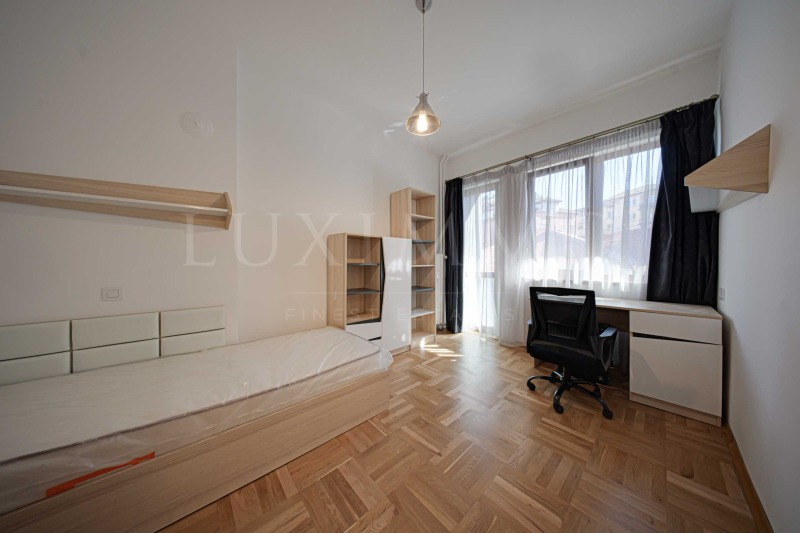 K pronájmu  3 ložnice Sofia , Centar , 130 m2 | 12078086 - obraz [14]