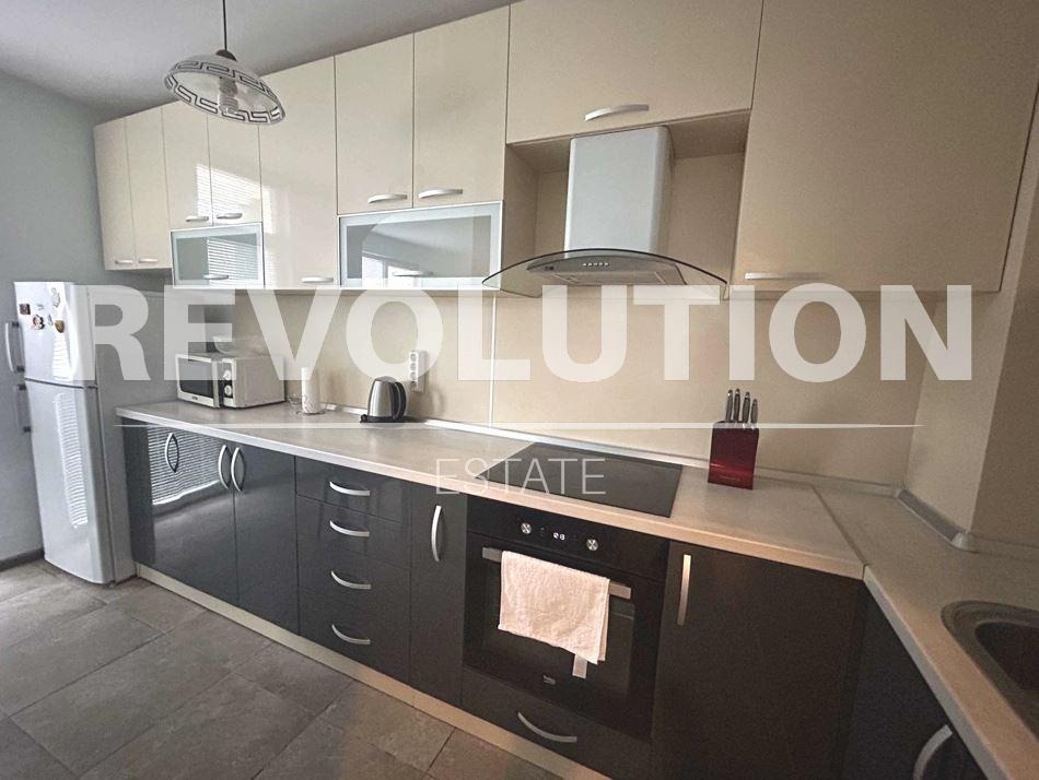 Дава под наем 3-СТАЕН, гр. Варна, Център, снимка 4 - Апартаменти - 53822356